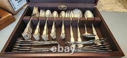 100 Pieces 12 Place Setting International Deep Silver CHADWICK Silverplate 1975