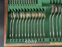 110-Piece Postons Lonsdale Plate Sheffield Silverplate Cased Flatware Set London