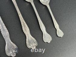 110-Piece Postons Lonsdale Plate Sheffield Silverplate Cased Flatware Set London