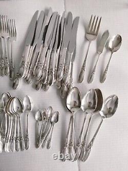 115pc Set Oneida Community White Orchid Silverplate for 15+ Nice