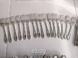 115pc Set Oneida Community White Orchid Silverplate for 15+ Nice