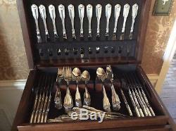 12 Settings 132 Pieces Oneida Community SILVER SHELL Silver Plated Flatware