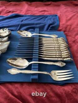 12 settings Community Oneida Affection Silverplate Flatware + serving and case