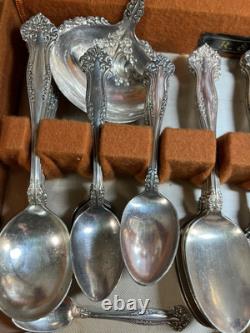 1847 ROGERSAVON PATTERN SILVERPLATE190164 PCS WithDOVETAIL BOXVGC