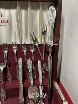 1847 ROGERSOLD COLONYPARTIAL SET WithMANY RARE PIECESEXCELLENT CONDITION