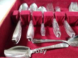 1847 ROGERS BROS FIRST LOVE Silver Plate Set + Chest Service 10. 60PIECES