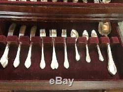 1847 ROGERS BROS. & INTERNATIONAL SILVERPLATE REMEMBRANCE Serves 8 (102 pc)