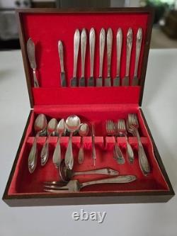 1847 Roger Bros Silverplate Flatware Set 68 piece