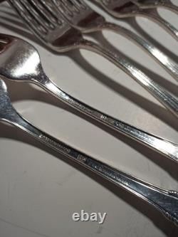 1847 Roger Bros Silverware Set Remembrance Pattern 8 Place Setting 83 Pieces