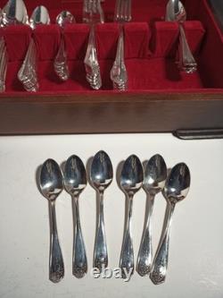 1847 Roger Bros Silverware Set Remembrance Pattern 8 Place Setting 83 Pieces