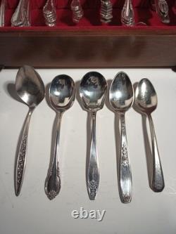 1847 Roger Bros Silverware Set Remembrance Pattern 8 Place Setting 83 Pieces