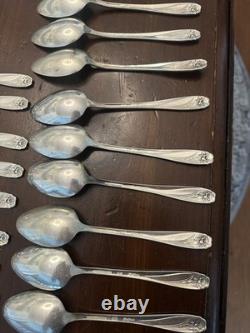 1847 Roger's Brothers IS Daffodil Silverware Setting for 12 People Great cond