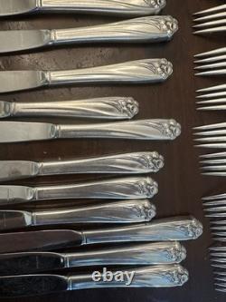 1847 Roger's Brothers IS Daffodil Silverware Setting for 12 People Great cond