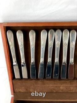 1847 Rogers Bros 52 Piece Adoration Flatware Set In Brown Wooden Case Fork Knife