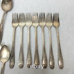 1847 Rogers Bros DAFFODIL Silverware Set Of 46 Pieces Not Cleaned