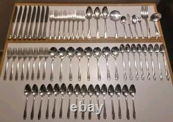 1847 Rogers Bros Daffodil Silverware Flatware IS Set For 8 People 66 Pcs Vtg