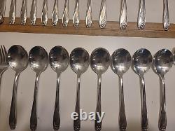 1847 Rogers Bros Daffodil Silverware Flatware IS Set For 8 People 66 Pcs Vtg