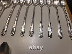 1847 Rogers Bros Daffodil Silverware Flatware IS Set For 8 People 66 Pcs Vtg
