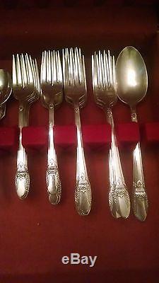 1847 Rogers Bros FIRST LOVE Silver Plate Flatware Set for 12 76 Pieces withChest