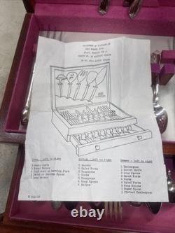 1847 Rogers Bros. Heritage 57 Pieces Service For 8 Wooden Storage Box (F3)