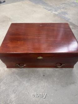 1847 Rogers Bros. Heritage 57 Pieces Service For 8 Wooden Storage Box (F3)
