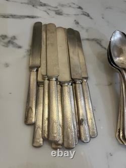 1847 Rogers Bros IS X8 Silverplate Flatware Hammered Gothic Arch 44 Pc Art Deco