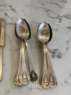 1847 Rogers Bros IS X8 Silverplate Flatware Hammered Gothic Arch 44 Pc Art Deco