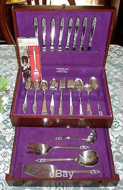 1847 Rogers Bros KING FREDERIK Flatware Set for 8 with Chest 62 pcs Very Nice Cond
