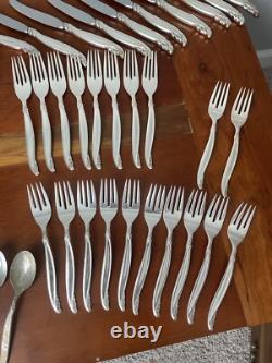 1847 Rogers Bros Leilani 73 Piece Silverplate Flatware Set For 12 Box WithDrawer