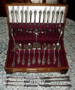 1847 Rogers Bros REMEMBRANCE Flatware Set for 12 with 1847 Chest 84 pieces Nice