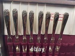 1847 Rogers Bros Silverware Daffodil 63 Piece Set in Wooden Chest