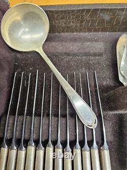 1847 Rogers Bros. Silverware IS Silverplate Lovelace Pattern 74 Pieces