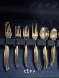 1847 Rogers Flair service for 8. 50 piece beautiful plated silver dinnerware set