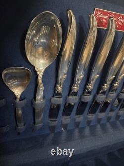 1847 Rogers Flair service for 8. 50 piece beautiful plated silver dinnerware set