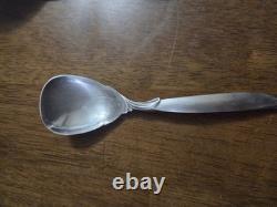 1847 Rogers Flair service for 8. 50 piece beautiful plated silver dinnerware set