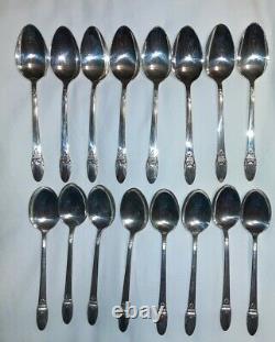 1847 Rogers International Silver Silverplate FIRST LOVE 60 Piece 8 place setting
