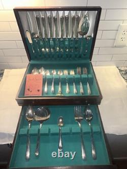 1881 Rogers Oneida Ltd Brookwood Banbury Silverplate Flatware 56 pc Set in Box