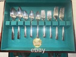 1881 Rogers Oneida Ltd Brookwood Banbury Silverplate Flatware 56 pc Set in Box