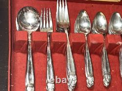 1938 Holmes & Edwards IS Inlaid Silver Plate Flatware 12 Place Set 81 PC & Case