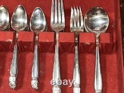 1938 Holmes & Edwards IS Inlaid Silver Plate Flatware 12 Place Set 81 PC & Case