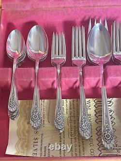 1953 Jubilee Wm Rogers International 52 Piece Dinner Flatware Silverware Set