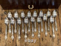 1953 Oneida Ballard Community Plate Silverware Set 7035 Mahogany Chest 56 pcs