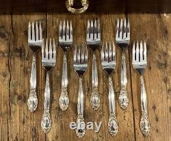 1953 Oneida Ballard Community Plate Silverware Set 7035 Mahogany Chest 56 pcs