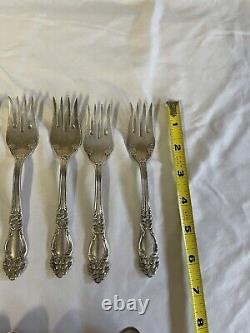 40 Pc Reed & Barton 1945 Festivity Silverplate Flatware Set No Monograms