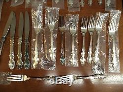 46 pieces Reed Barton English Crown set service for 10 plus serving silver-plate