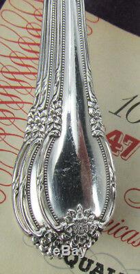 50 PC Set 1847 Rogers REMEMBRANCE IS Silverplate Flatware Service With Case