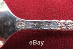 (53) Pcs Oneida Ltd / 1881 Rogers Floral Queen silver plate set Silverplate