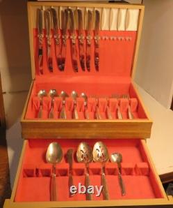 53 pc ONEIDA FLATWARE SET COMMUNITY SILVERPLATE SILVERWARE SOUTH SEAS WithCase