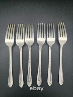 58 piece Wm Rogers & Son International Silver 1940's EXQUISITE pattern