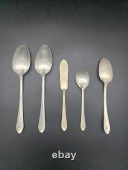 58 piece Wm Rogers & Son International Silver 1940's EXQUISITE pattern